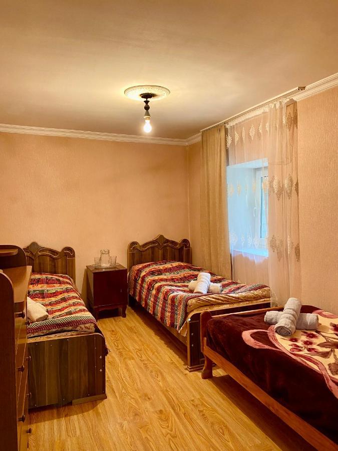 Hotel Nizharadze'S Tower Ushguli Esterno foto